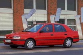 NISSAN Sunny Hatchback   1993 1995