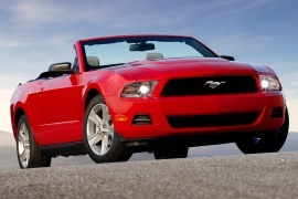 FORD Mustang Convertible   2009 2013