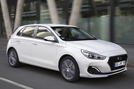 HYUNDAI i30   2018 2020